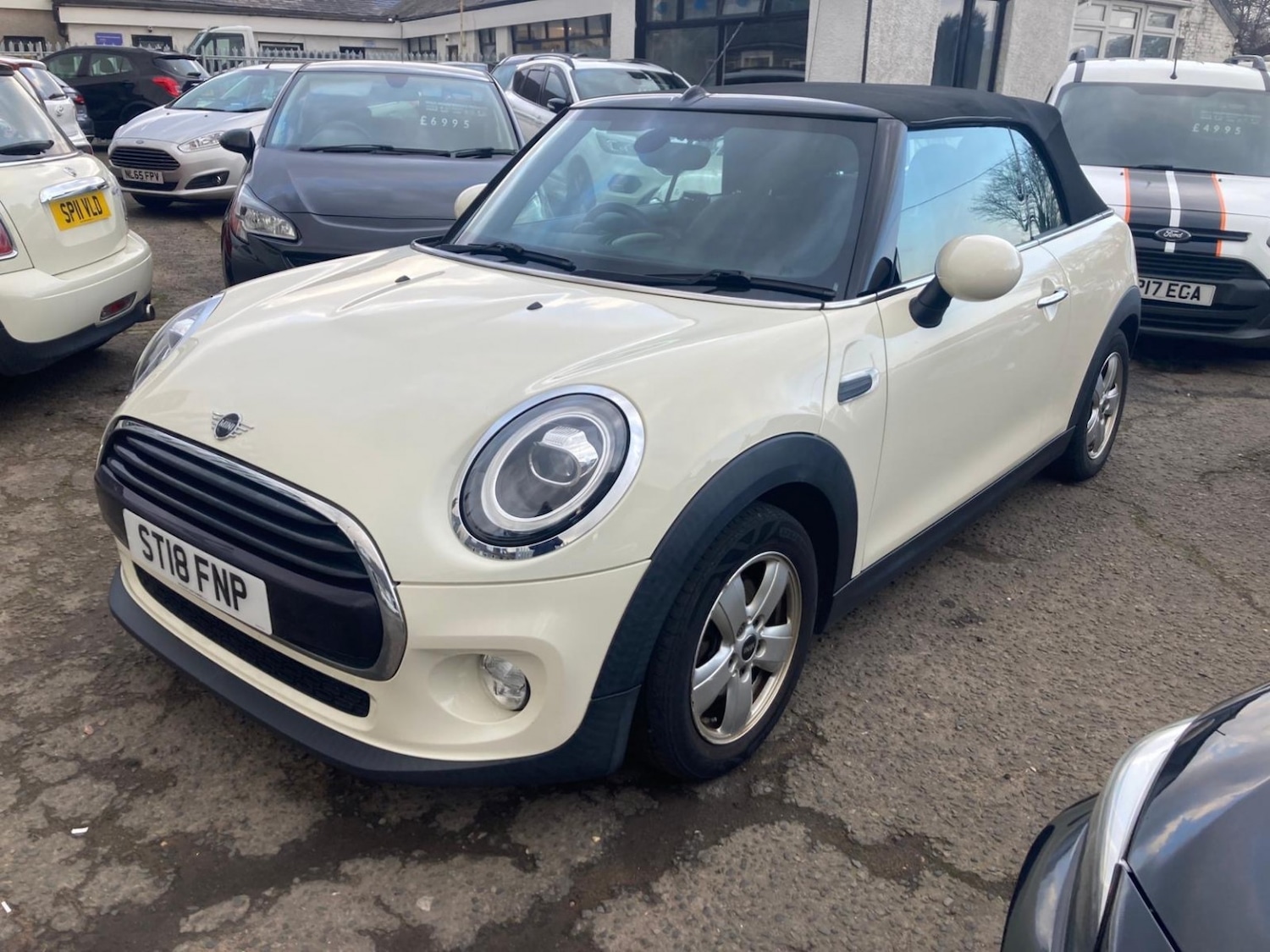 Used MINI Convertible 2018 for sale - 77813157: Photo 2