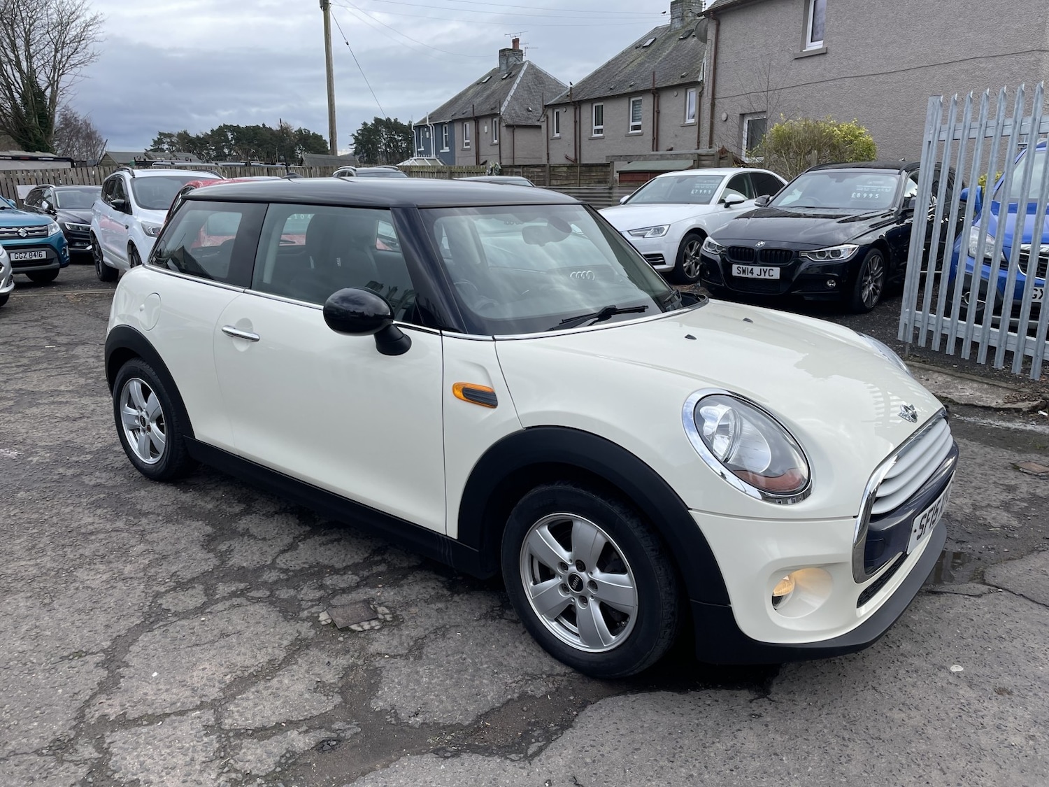Used MINI Hatch 2015 for sale - 77715040: Photo 2