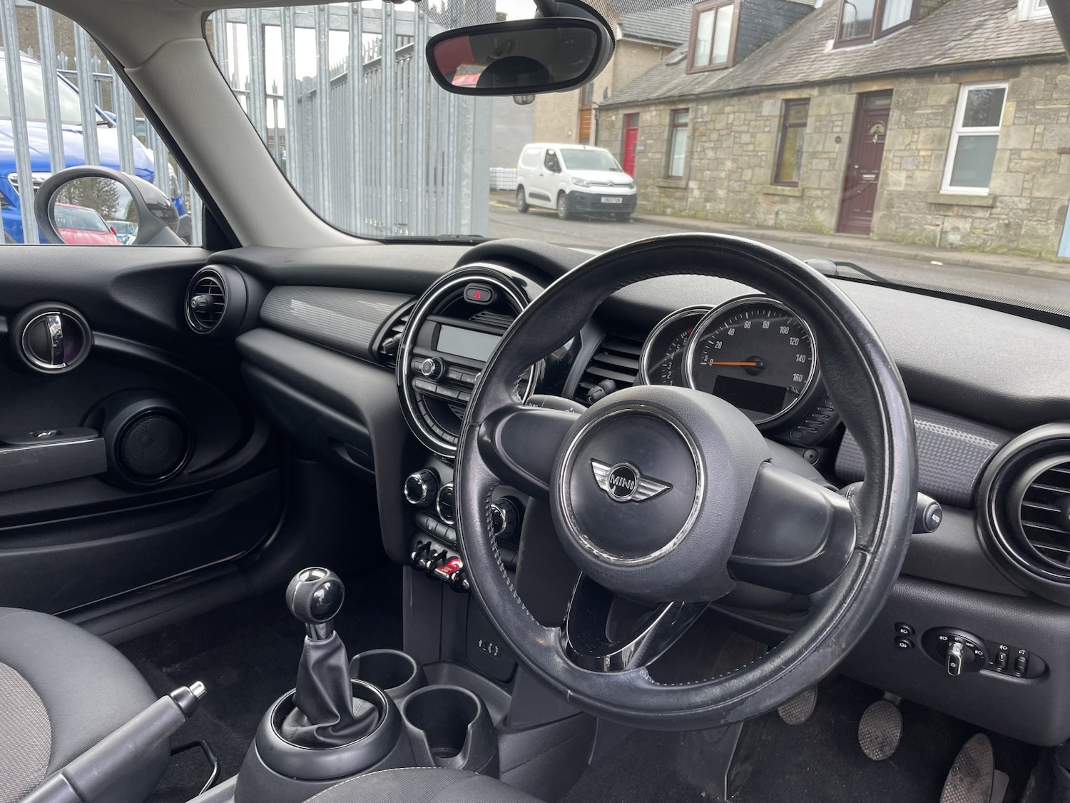 Used MINI Hatch 2015 for sale - 77715040: Photo 5
