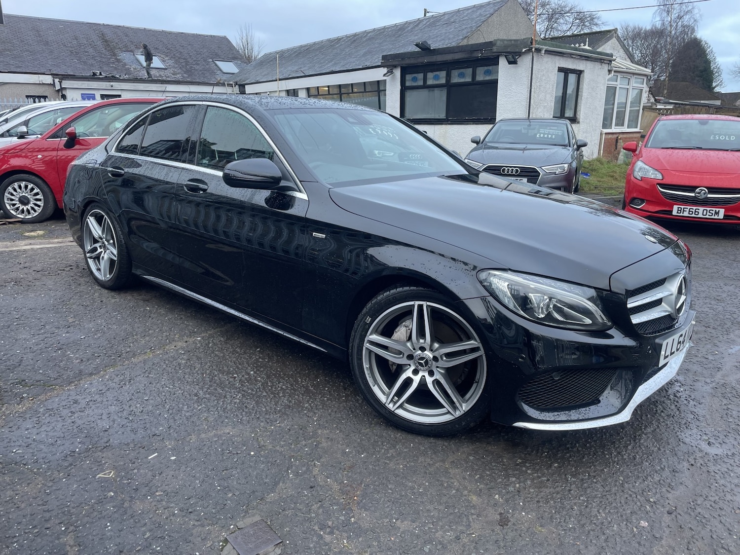 Used Mercedes-Benz C Class 2014 for sale - 77237116: Photo 2