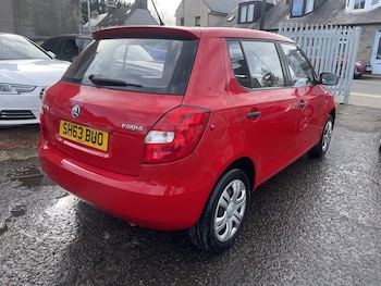 Used Skoda Fabia 2013 for sale - 77798622: Photo