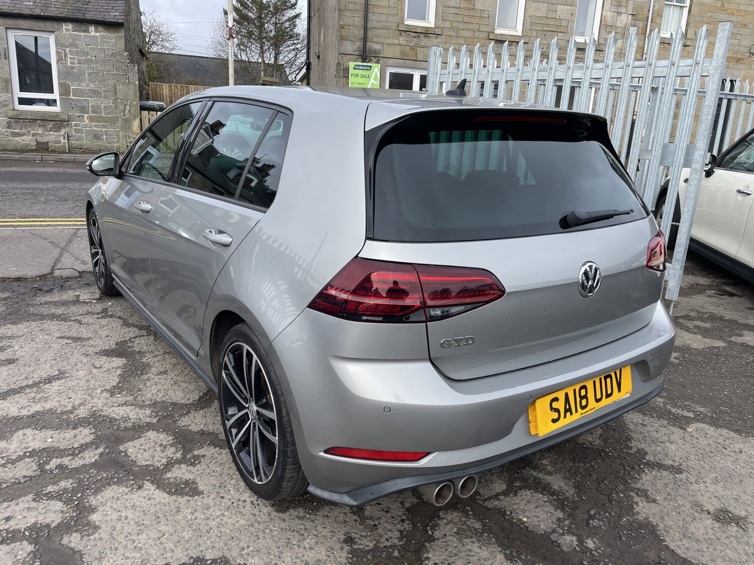 Used Volkswagen Golf 2018 for sale - 77954072: Photo 3