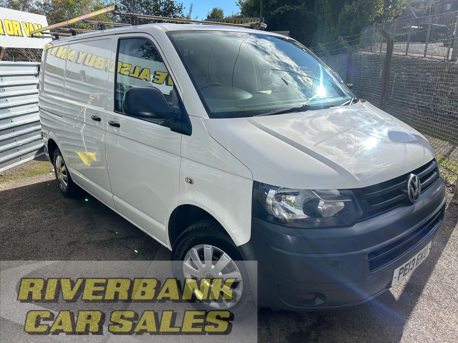 Used Volkswagen Transporter 2013 for sale - 76207624: Photo 1
