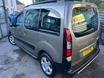 Used Peugeot Partner Tepee 2013 for sale - 79462840: Photo