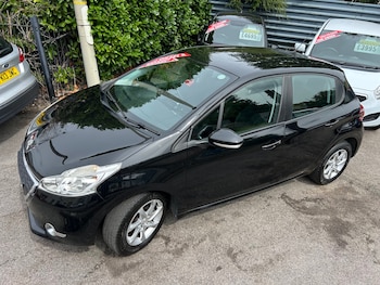 Used Peugeot 208 2014 for sale - 75499922: Photo