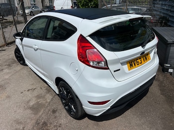 Used Ford Fiesta 2013 for sale - 79055447: Photo