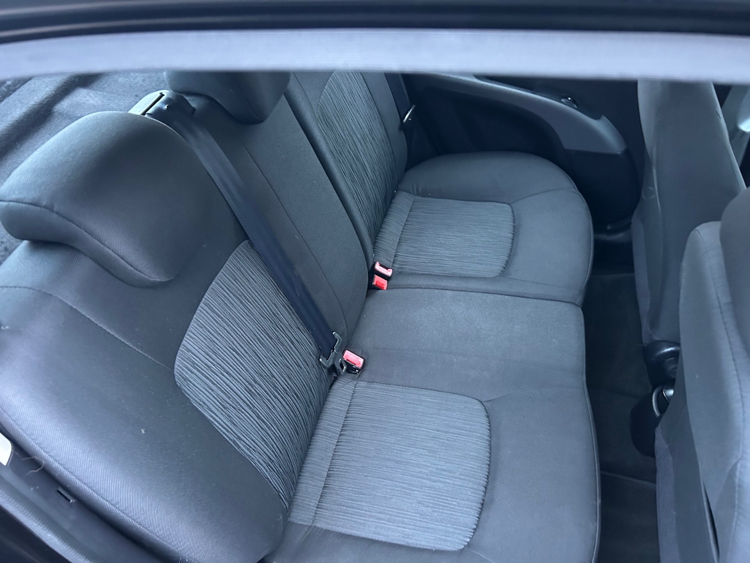 Used Hyundai i10 2011 for sale - 77558752: Photo 10