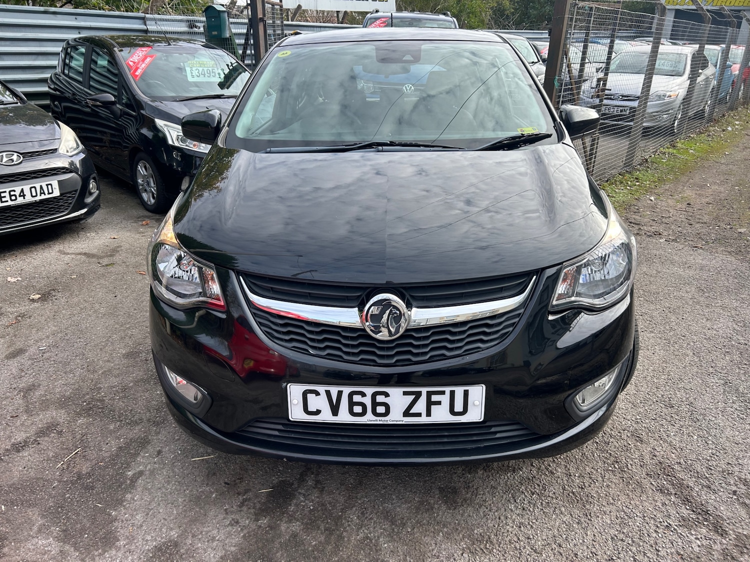 Used Vauxhall Viva 2016 for sale - 76300833: Photo 2
