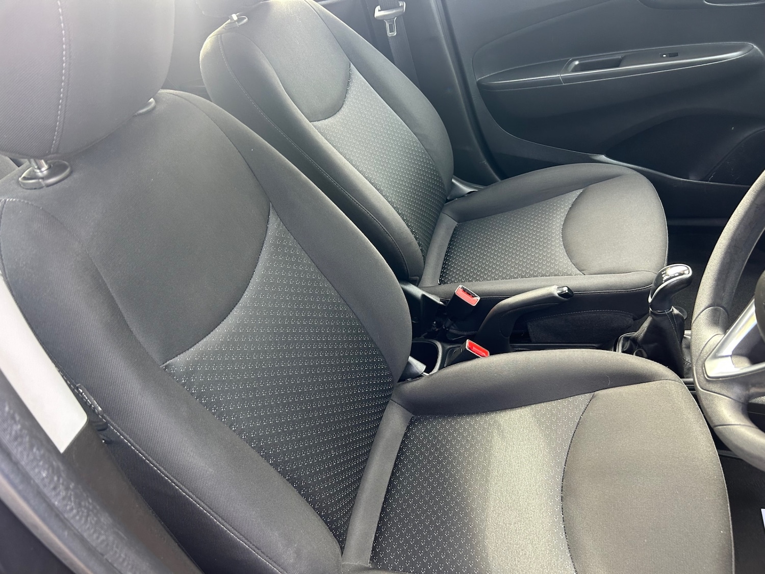 Used Vauxhall Viva 2016 for sale - 76300833: Photo 7