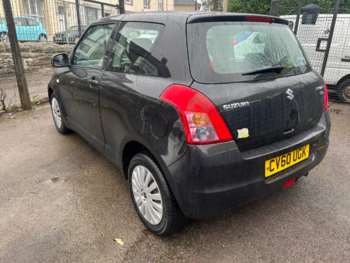 Used Suzuki Swift 2010 for sale - 74775478: Photo