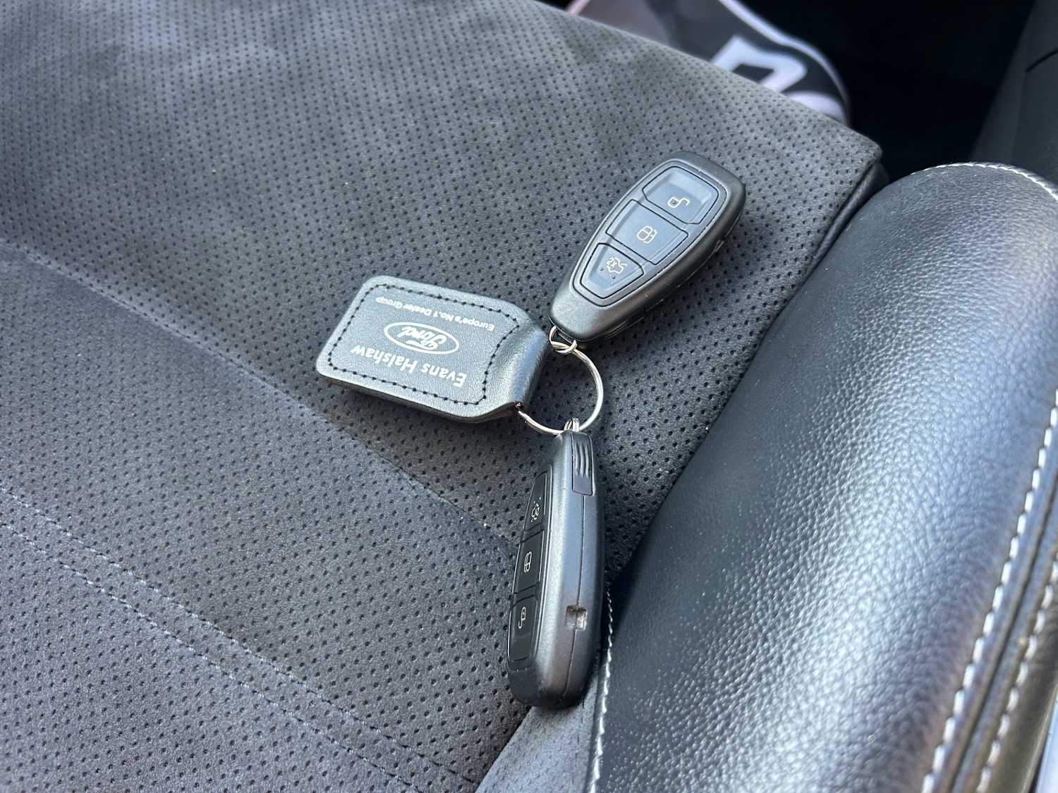 Used Ford Mondeo 2013 for sale - 76264490: Photo 14