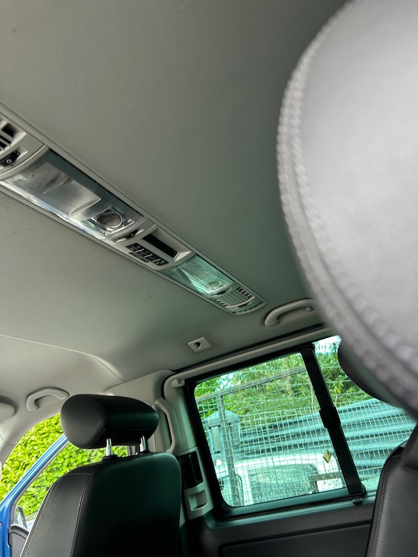 Used Volkswagen Caravelle 2010 for sale - 74690556: Photo 17