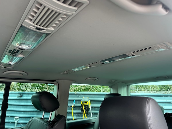 Used Volkswagen Caravelle 2010 for sale - 74690556: Photo 7
