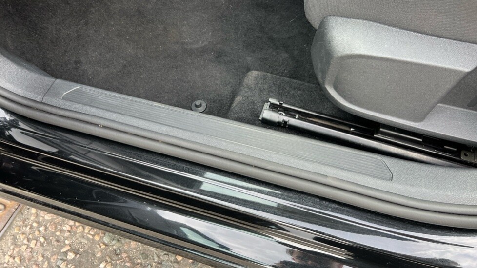 Used Volkswagen Golf 2024 for sale - 75783826: Photo 40