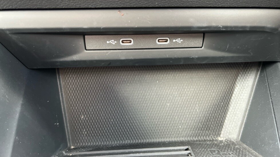Used Volkswagen Golf 2024 for sale - 75783826: Photo 48
