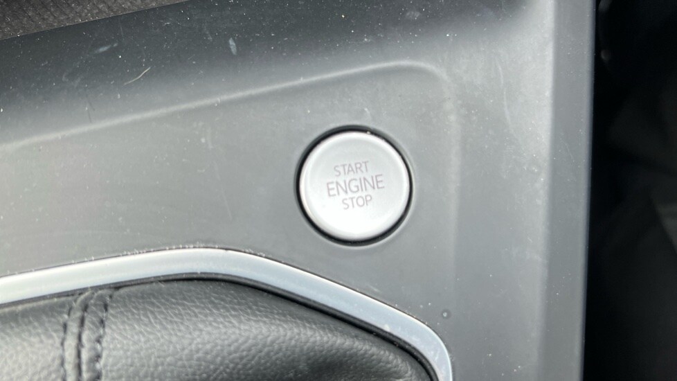 Used Volkswagen Golf 2024 for sale - 75783826: Photo 49