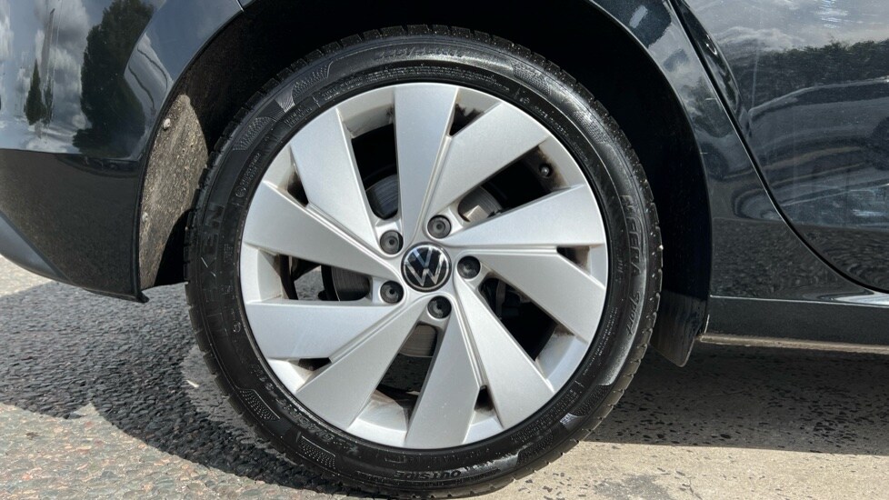 Used Volkswagen Golf 2024 for sale - 75783826: Photo 5