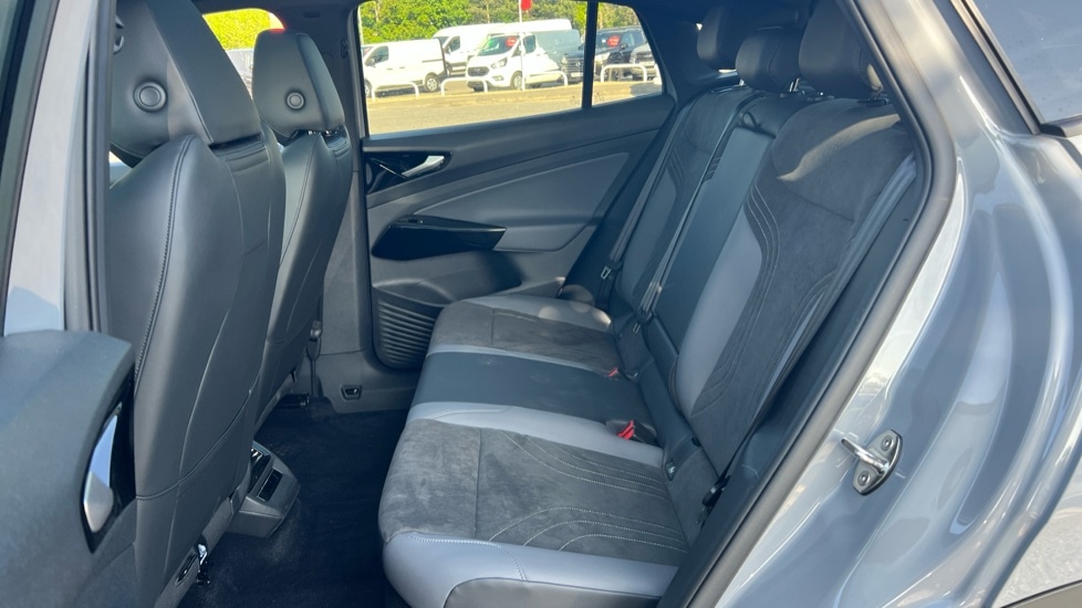 Used Volkswagen ID.5 2025 for sale - 76544499: Photo 15