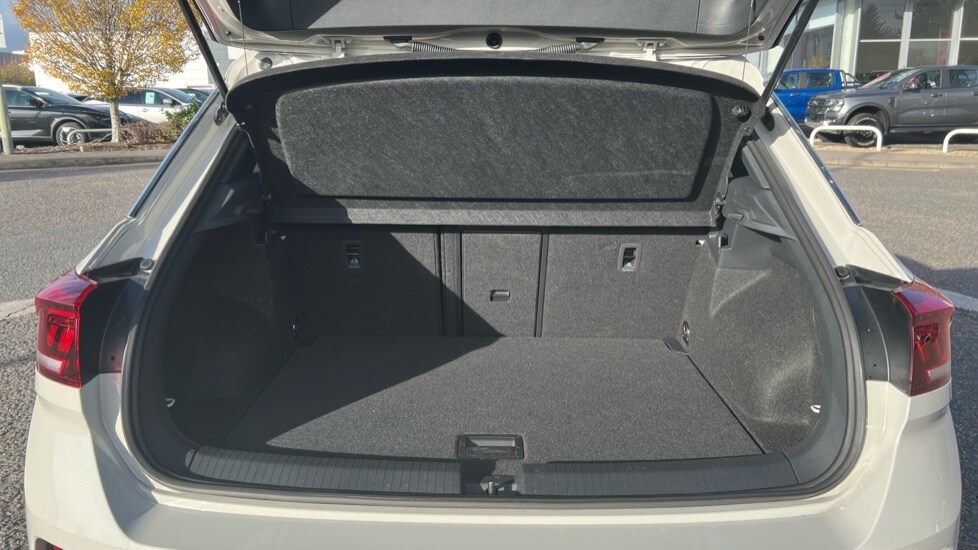 Used Volkswagen T-Roc 2025 for sale - 76575252: Photo 16