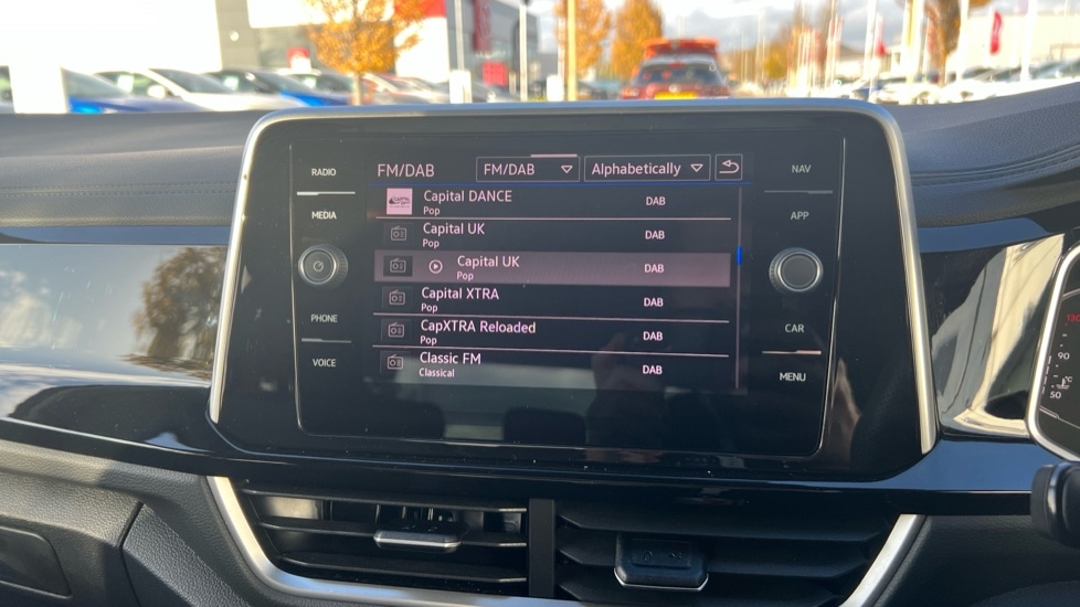 Used Volkswagen T-Roc 2025 for sale - 76575252: Photo 25