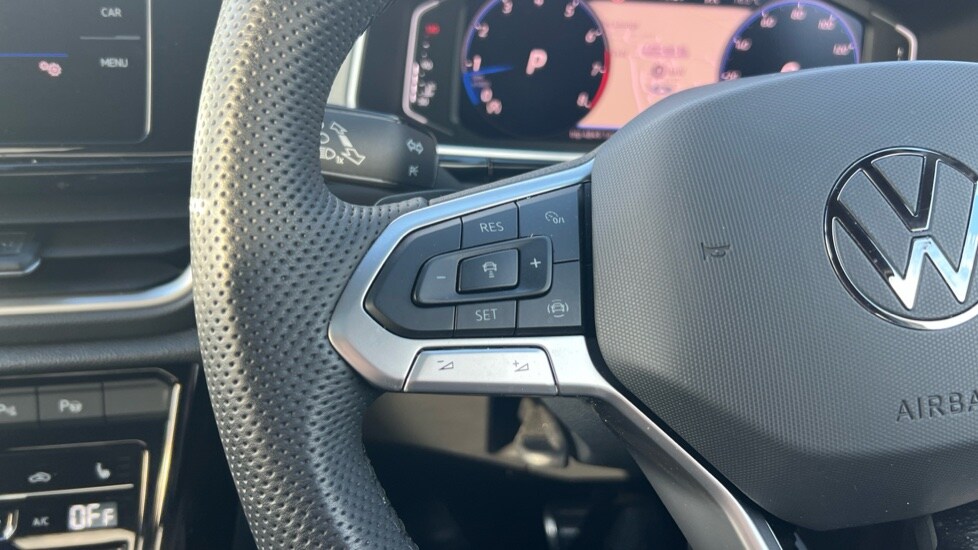 Used Volkswagen T-Roc 2025 for sale - 76575252: Photo 30