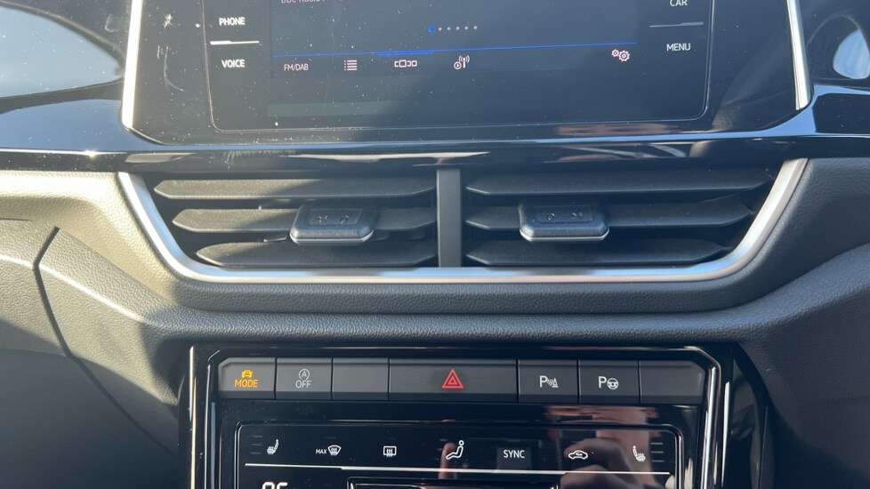 Used Volkswagen T-Roc 2025 for sale - 76575252: Photo 34