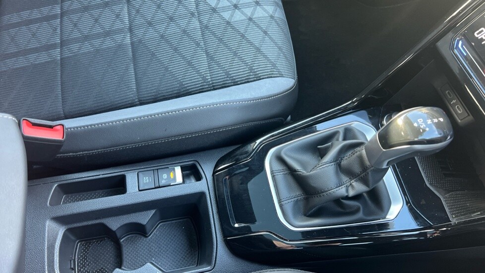 Used Volkswagen T-Roc 2025 for sale - 76575252: Photo 35