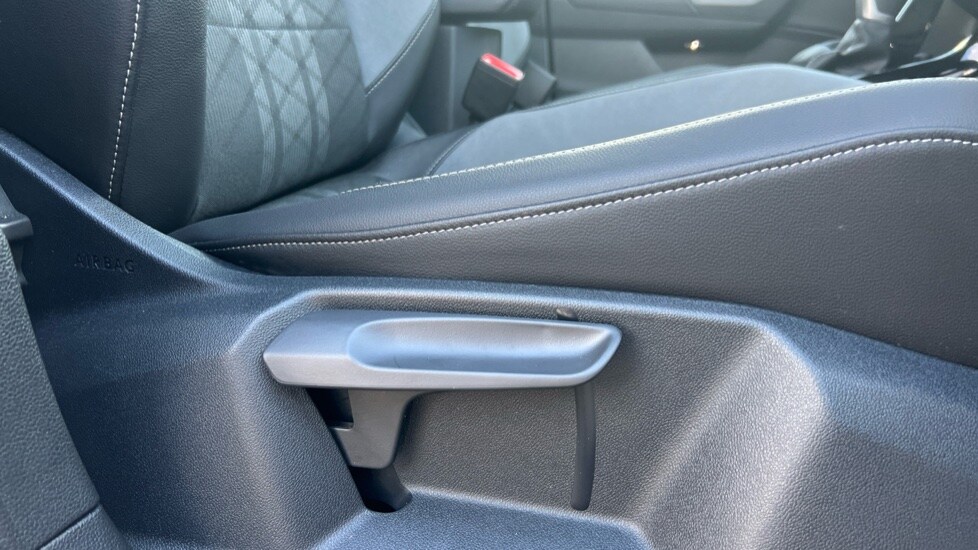 Used Volkswagen T-Roc 2025 for sale - 76575252: Photo 39