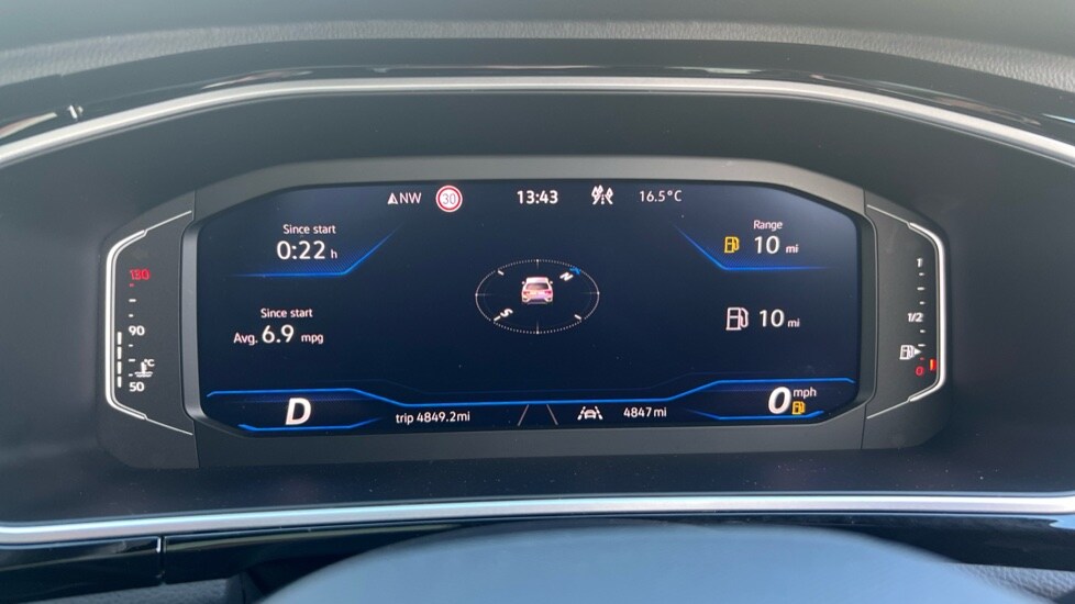 Used Volkswagen T-Roc 2025 for sale - 76575252: Photo 45