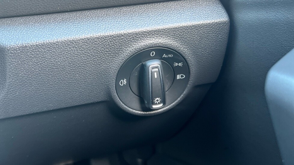 Used Volkswagen T-Roc 2025 for sale - 76575252: Photo 47