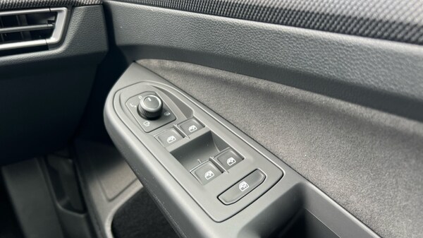 Used Volkswagen Golf 2025 for sale - 75403833: Photo 28