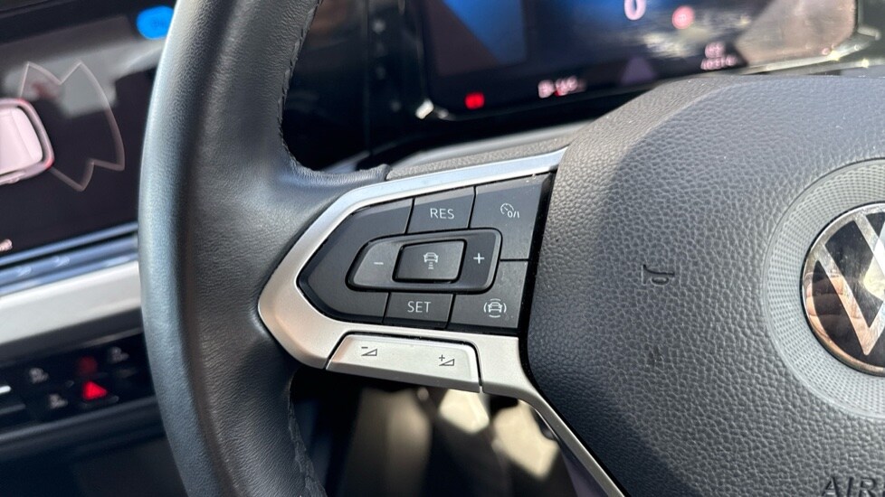 Used Volkswagen Golf 2022 for sale - 76328090: Photo 30