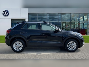 Used Volkswagen T-Roc 2022 for sale - 75403914: Photo