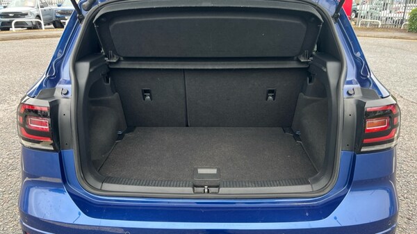 Used Volkswagen T-Cross 2021 for sale - 76161459: Photo 16