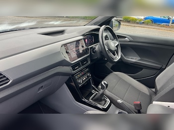 Used Volkswagen T-Cross 2021 for sale - 76161459: Photo 2