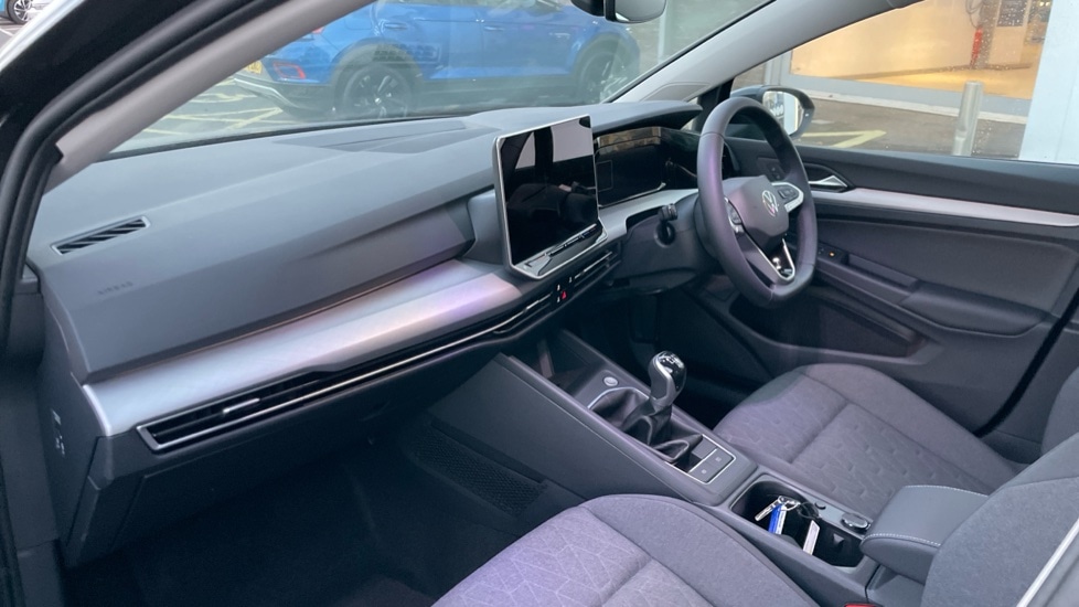 Used Volkswagen Golf 2025 for sale - 76474875: Photo 2