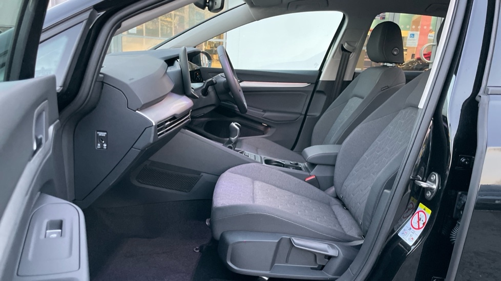 Used Volkswagen Golf 2025 for sale - 76474875: Photo 28