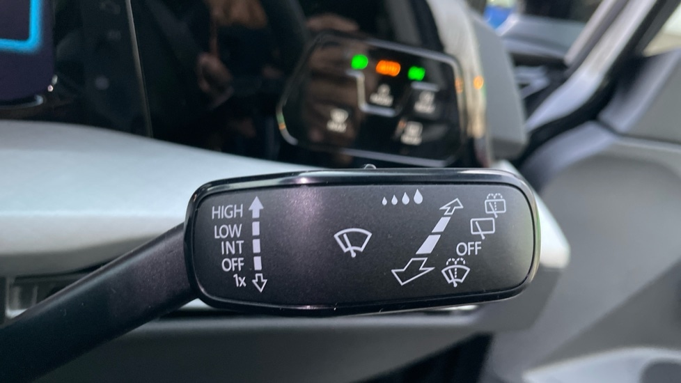 Used Volkswagen Golf 2025 for sale - 76474875: Photo 32