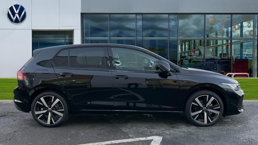 Used Volkswagen Golf 2025 for sale - 76474875: Photo 4