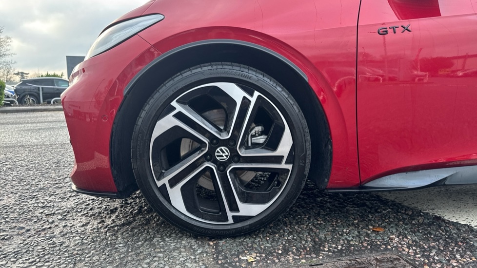 Used Volkswagen ID.3 2025 for sale - 77035993: Photo 5