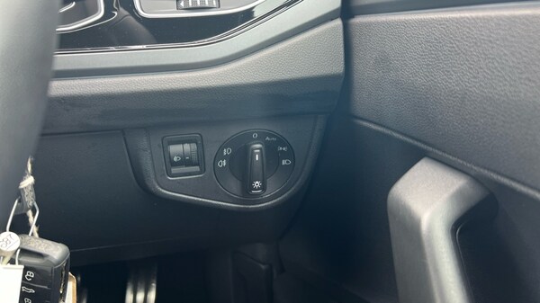 Used Volkswagen Polo 2024 for sale - 75783915: Photo 50