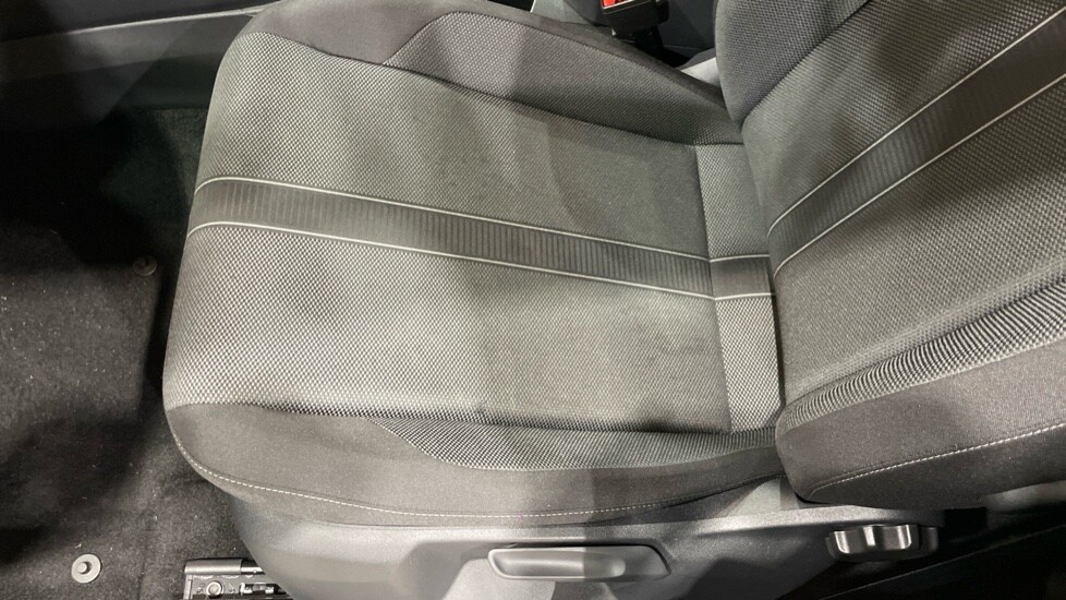 Used Volkswagen T-Roc 2025 for sale - 77075611: Photo 39