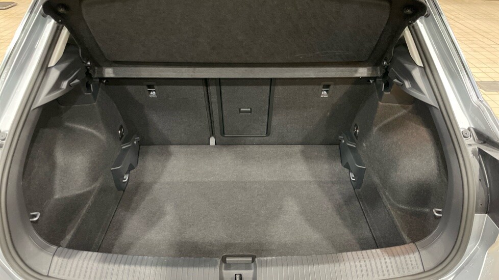 Used Volkswagen T-Roc 2025 for sale - 77075611: Photo 50