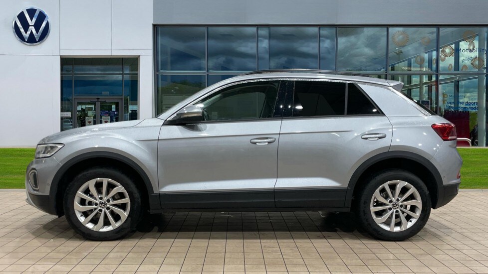 Used Volkswagen T-Roc 2025 for sale - 77075611: Photo 9