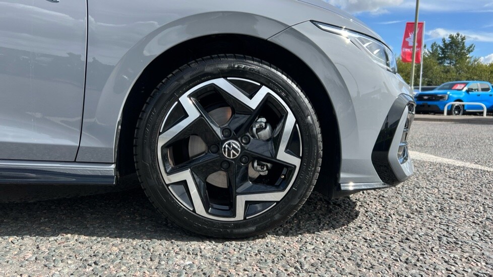Used Volkswagen Golf 2025 for sale - 75828976: Photo 20