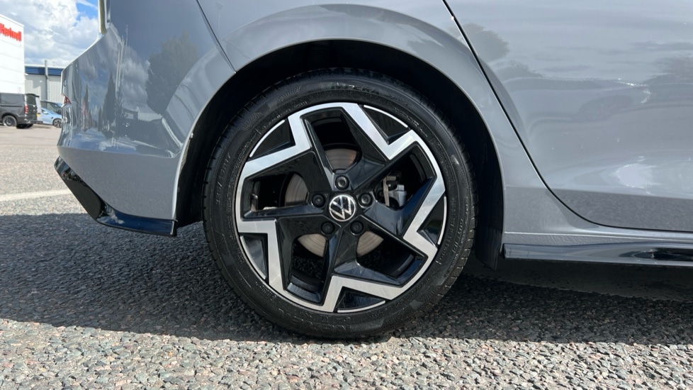 Used Volkswagen Golf 2025 for sale - 75828976: Photo 5