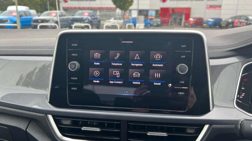 Used Volkswagen T-Roc 2024 for sale - 76528867: Photo 13