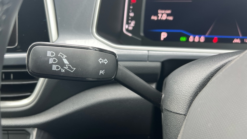 Used Volkswagen T-Roc 2024 for sale - 76528867: Photo 33