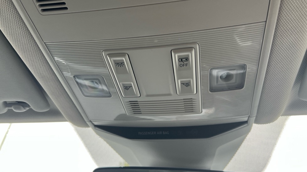 Used Volkswagen T-Roc 2024 for sale - 76528867: Photo 38