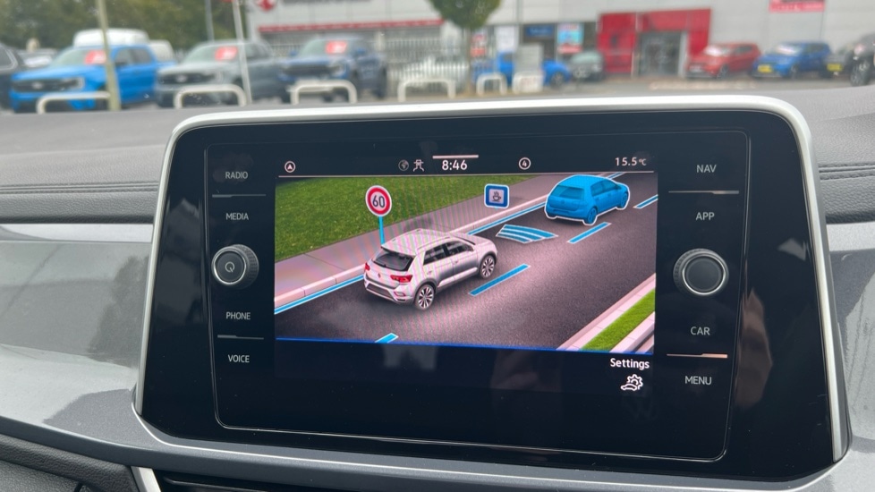 Used Volkswagen T-Roc 2024 for sale - 76528867: Photo 43